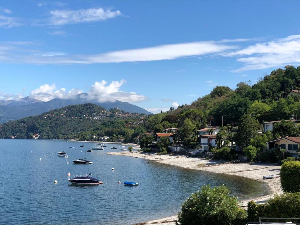 Casa Anna - Parco Hermitage Porto Valtravaglia Dış mekan fotoğraf