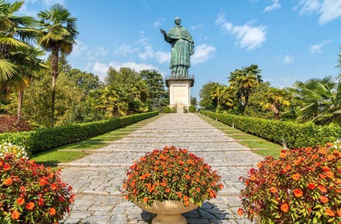 Casa Anna - Parco Hermitage Porto Valtravaglia Dış mekan fotoğraf